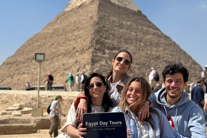 Cairo Layover: Private Giza Pyramids & Grand Egyptian Museum Tour