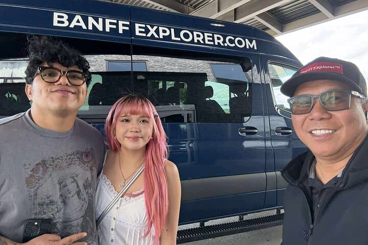 Calgary Airport to Banff & Canmore Shared Shuttle — YYC Hotel and Airbnb Drop-Off photo 6