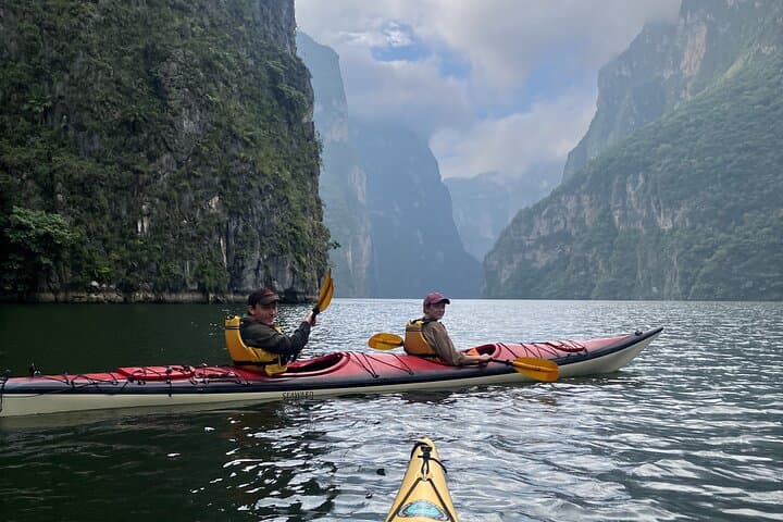 Double-Kayak Crossing of Sumidero Canyon: Paddle Between Towering Cliffs photo 5