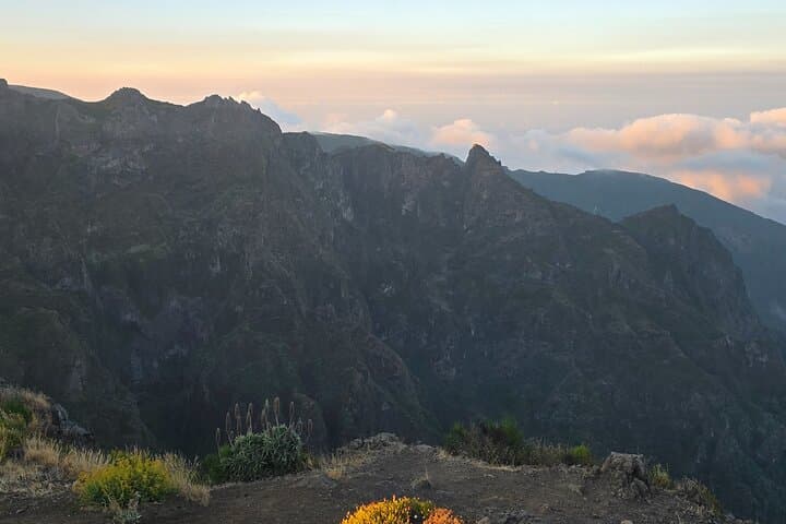 Sunset on Pico do Arieiro: Stairway to Heaven Private Hike photo 2