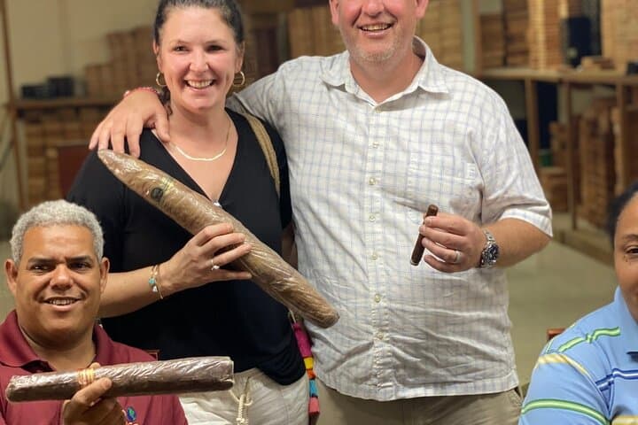 Punta Cana Shopping Tour: Local Markets, Cigars, Rum & Souvenirs