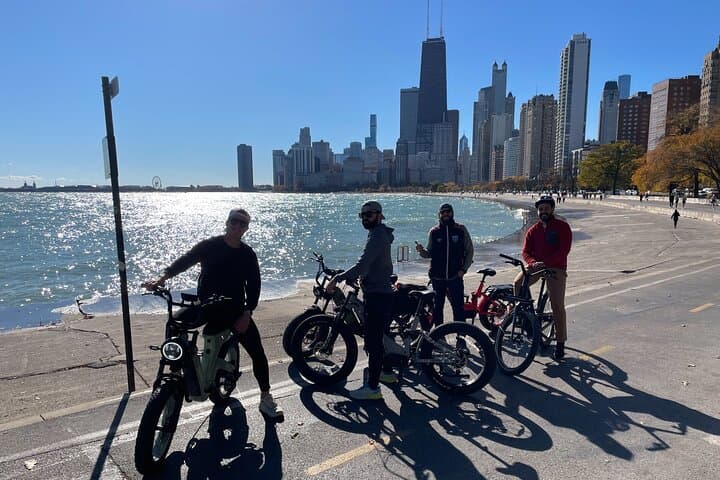 Lincoln Park Electric Bike Tour — Ride Chicago’s Lakefront & Navy Pier photo 1