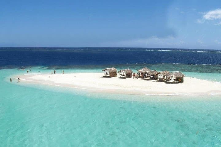 Cayo Arena Speedboat & Snorkel: Sand Key and Bonita Island Tour from Puerto Plata