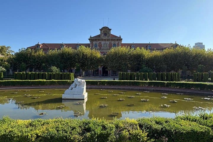Barcelona Citadel Park & 1888 Expo Walking Tour — Arc de Triomf to Barceloneta (5 km) photo 4