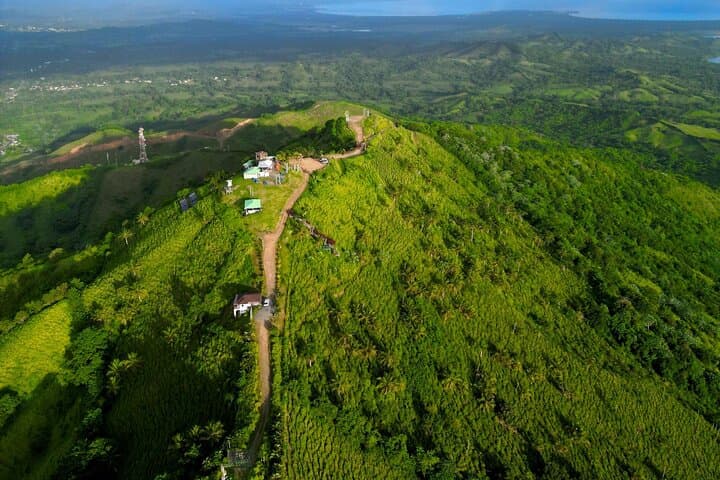 Miches Buggy Adventure to Montaña Redonda with Beach Stop and Dominican Lunch