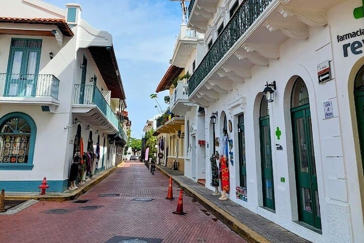 Explore Casco Viejo: Panama City's Hidden Treasures Walking Tour photo 5