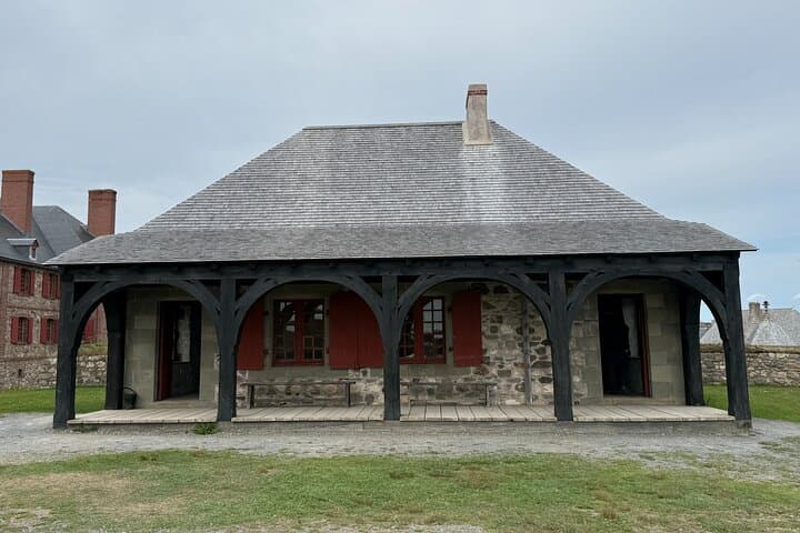 Explore Louisbourg Fortress and Lighthouse: Guided Coastal History Tour photo 4