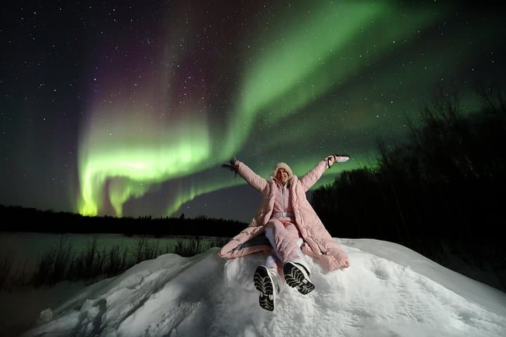 Fairbanks Aurora Photo Tour with Pro Portraits and Stone-Fired Pizza photo 4