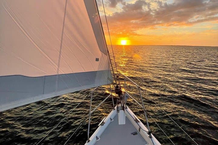 Sunset Sail Fort Myers Beach: 2.5-Hour Gulf Cruise to Sanibel photo 3