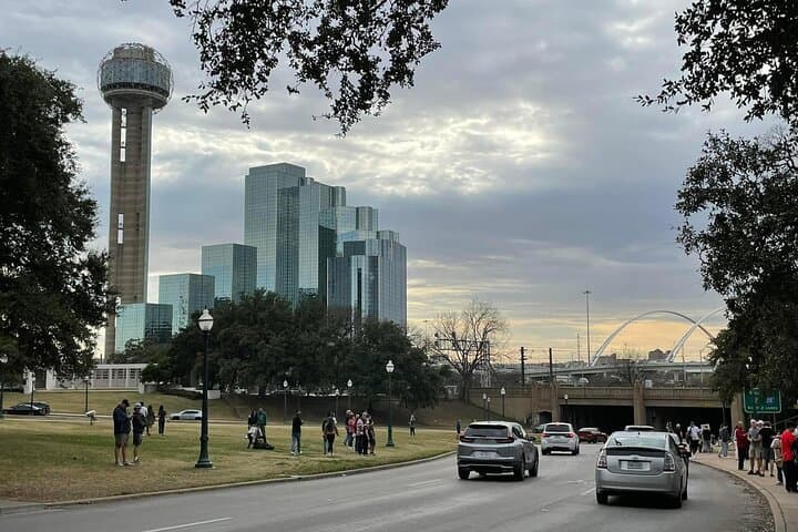 Dealey Plaza JFK Assassination Walking and Van Tour: Inside Dallas History photo 3