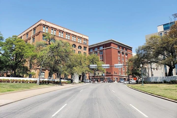 JFK Assassination Tour — Dealey Plaza, Oswald Rooming House & Sixth Floor Museum photo 1