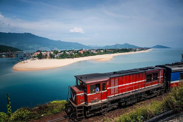 Hai Van Pass to Lang Co Beach: Half-Day Scenic Transfer with Guide from Hoi An