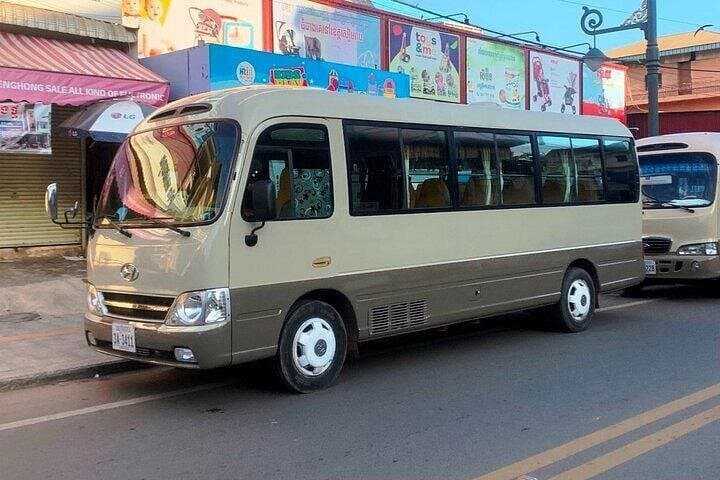 Siem Reap to Phnom Penh Private Transfer: Comfortable Door-to-Door Road Journey photo 3