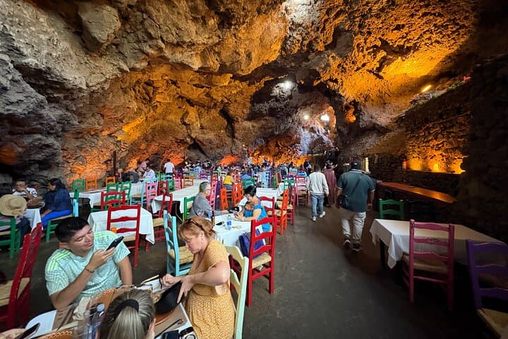 Early-Access Teotihuacan Tour with La Gruta Cave Dining Experience photo 5