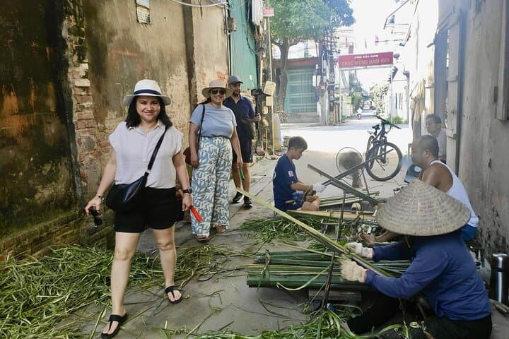 Hanoi Incense Village and Ninh Binh Day Tour — Tam Coc Boat Ride, Hoa Lu & Quang Phu Cau photo 4