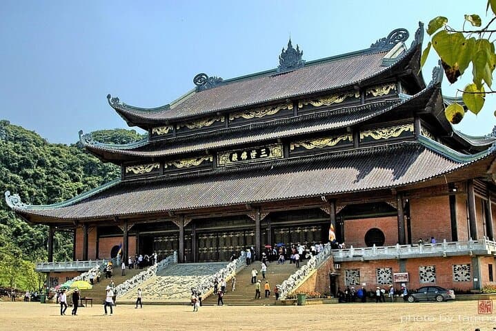 Deluxe Ninh Binh Day Trip: Bai Dinh Pagoda & Trang An — Full-Day Cultural and Scenic Tour from Hanoi photo 1