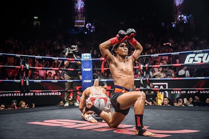 Live Muay Thai at Rajadamnern Stadium: Bangkok's Historic Boxing Night photo 3