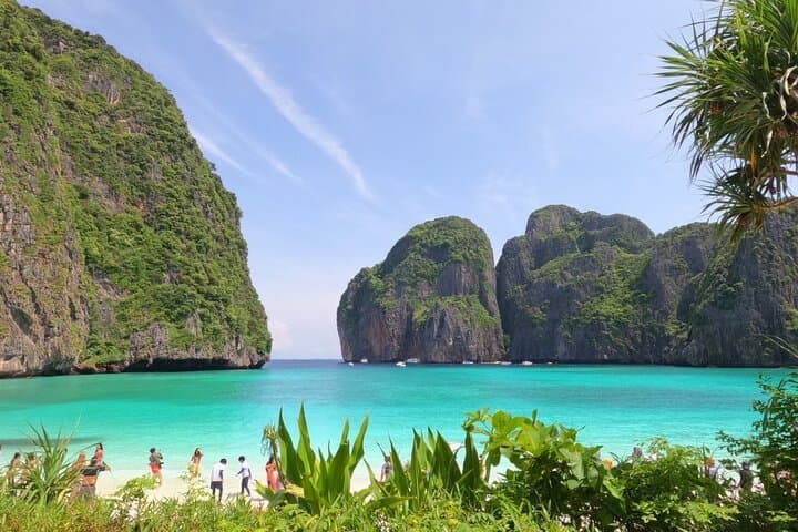 Phi Phi Sunrise Speedboat: Beat the Crowds Half-Day to Maya Bay photo 3
