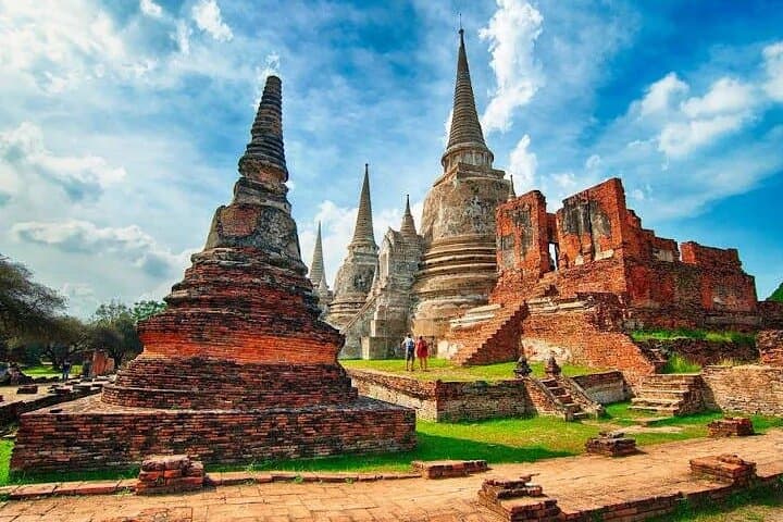 Ayutthaya Day Trip from Bangkok: Temples, History & Roti Sai Mai Tasting