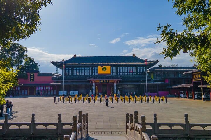 Train Emei Kung Fu with a Real Master — Leshan Day Experience photo 4