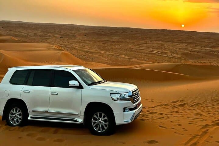 Empty Quarter Desert Safari & Thumrait Bedouin Visit — Sunset Dunes & Wadi Dawkah