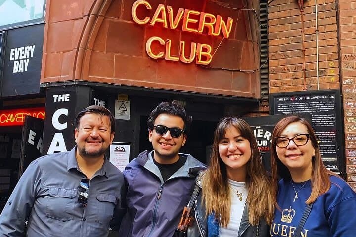 Beatles Pubs Walking Tour: Explore Liverpool's Fab Four Hotspots