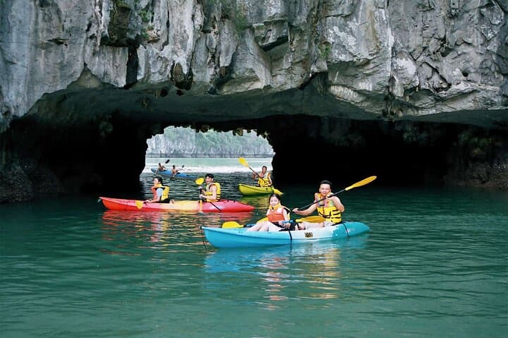 Lan Ha Bay 3-Day Retreat: Sunsets, Seafood & Silent Limestone Peaks photo 4