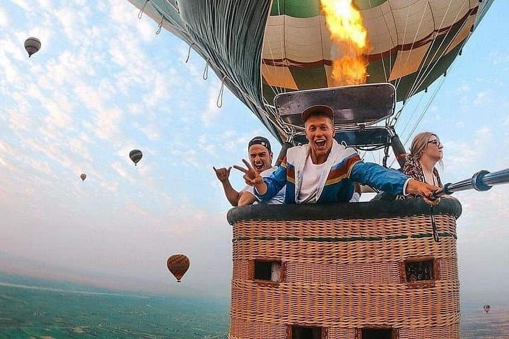 Sunrise Hot Air Balloon Over Luxor — VIP Transfers & West Bank Launch