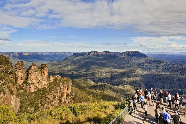 Private Sydney Luxury Tour: Blue Mountains, Scenic World & Featherdale Wildlife photo 4