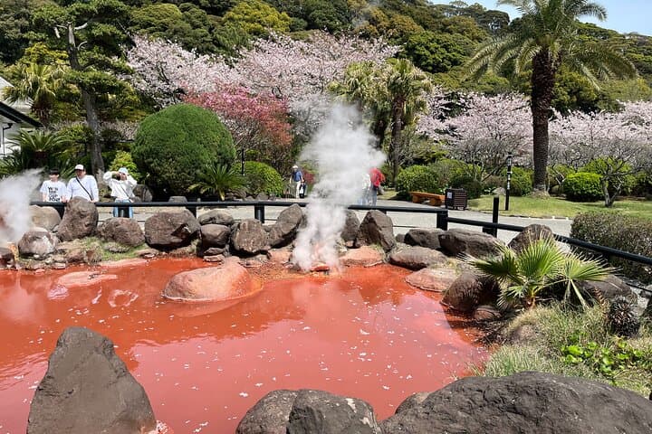 Beppu Kannawa Highlights Tour: Half-Day Hells, Footbaths & Onsen Town Walk photo 4