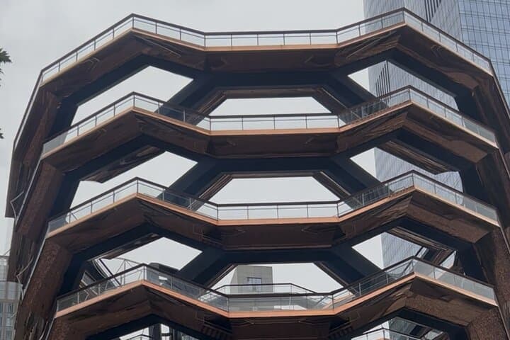 Ride the 7 Train: An Authentic NYC Tour from Hudson Yards to Flushing photo 4