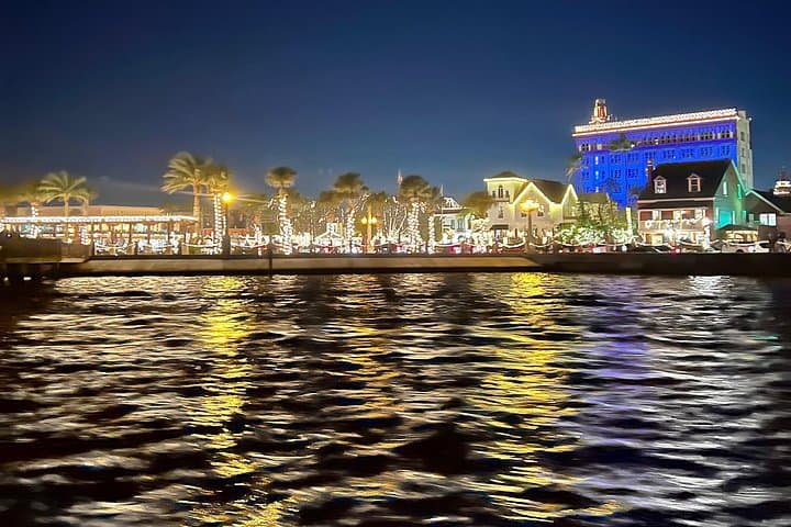 st-augustine-nights-of-lights-boat-tour-holiday-light-cruise photo 1