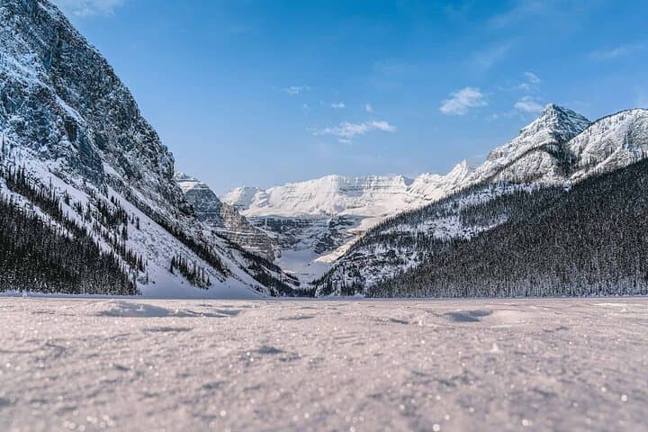 Lake Louise and Icefields Parkway Winter Tour — Peyto Lake, Bow Lake & Lake Louise photo 6
