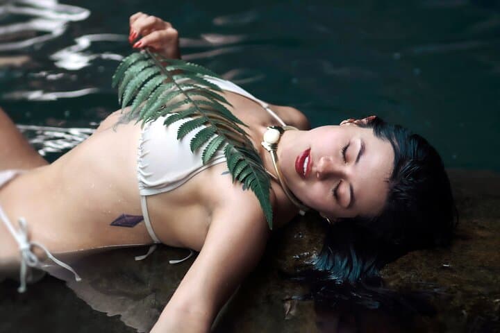 Rainforest Portrait Photoshoot Near San Juan — El Yunque Nature Session photo 5