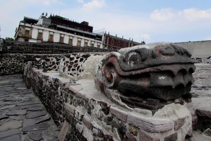 Glide the Zócalo: Bici-Taxi & Walking Tour Through Mexico City's Historic Heart photo 3