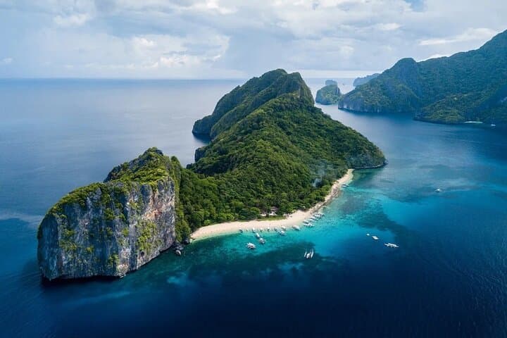 El Nido Tour C — Island Hopping to Hidden Beaches & Snorkeling in Bacuit Bay photo 2