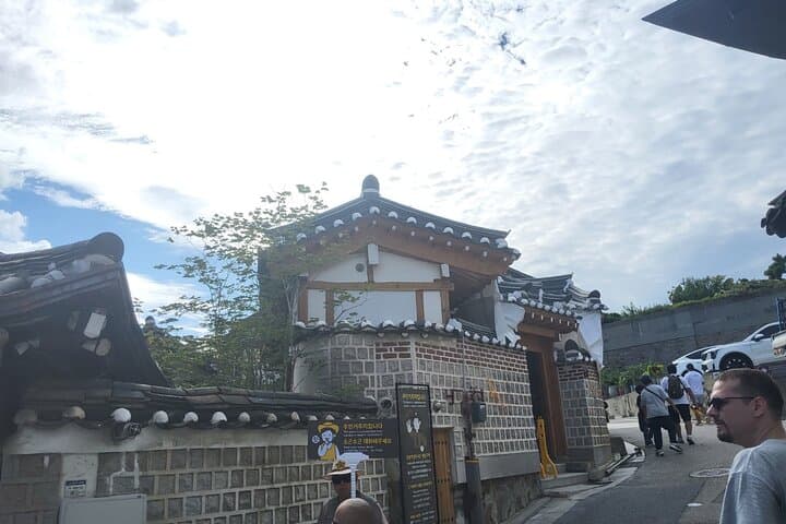 K-POP Demon Hunters Film Trail in Seoul — Walk the Movie Locations photo 3