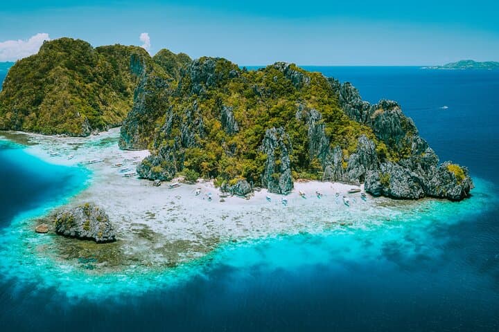 El Nido Private Island Hopping Tour — Bacuit Bay Boat Charter photo 6