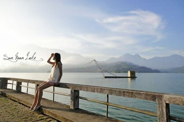 Sun Moon Lake Day Trip: Ferry, Cycling & Chung Tai Chan Monastery