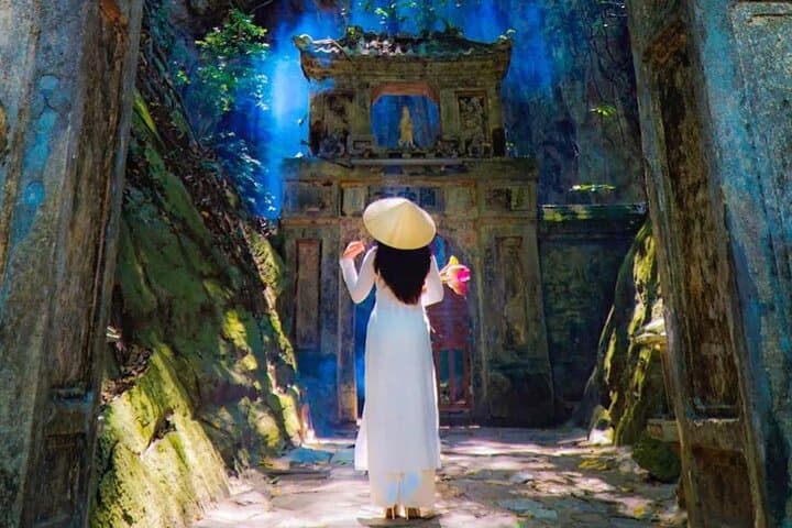 Ba Na Hills & Golden Bridge: Full-Day Da Nang Sights Tour