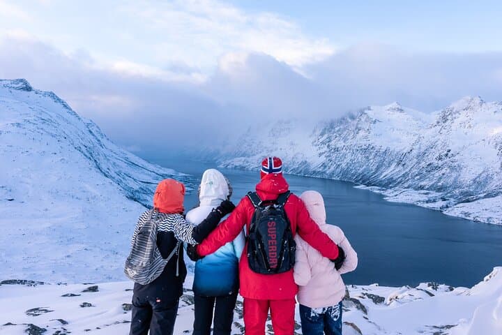 Tromsø Arctic Snowshoe Hike with Local Guides photo 3