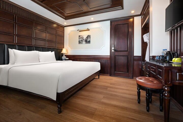La Casta Cruise: 2-Day Luxury Halong & Lan Ha Bay Overnight photo 6