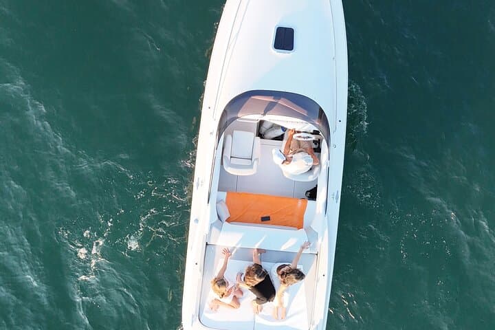 Lake Como Private 2-Hour Boat Tour: Villas, Isola Comacina & Hidden Gems photo 3