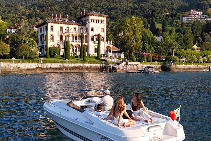 Private 3-Hour Lake Como Boat Tour: Villas, Isola Comacina & Lakeside Towns photo 2