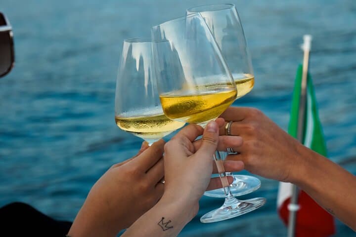 Lake Como Sunset Cruise: Private 2-Hour Boat Tour with Aperitivo