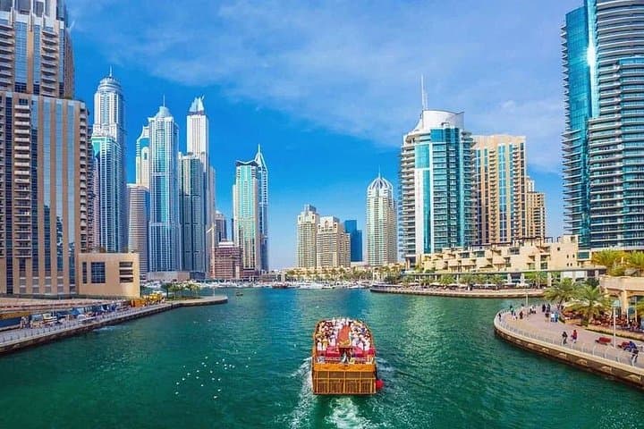 Dubai day tour from Ras Al Khaimah — shopping, skyline & Palm photo stops photo 3