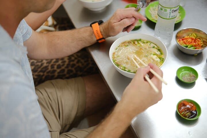 Saigon street food tour: top local restaurants and hidden eats