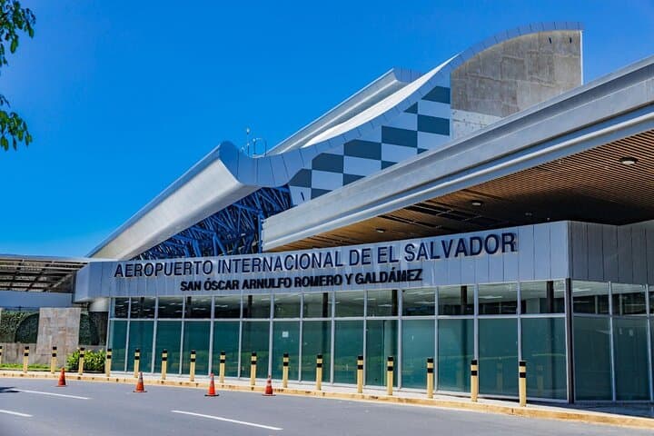 Private Airport Transfer from SAL to El Tunco — Fast, Door-to-Door Ride to the Surf photo 2