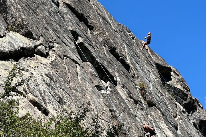 Bear Valley Rock Climbing Introductory Courses: Half-Day Outdoor Climbing in the Sierra photo 3