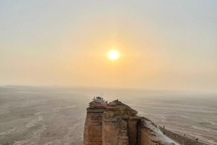 Edge of the World Private Sunrise & Sunset 4x4 Tour from Riyadh photo 3